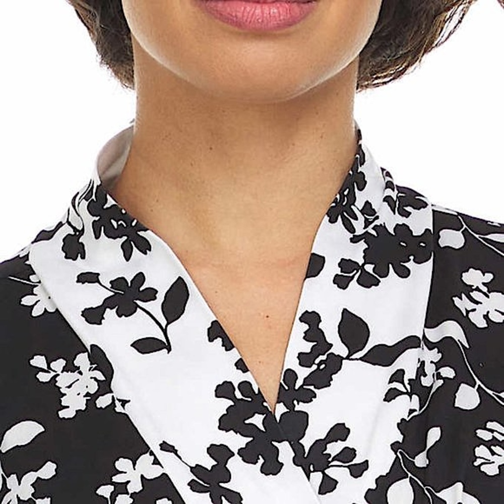 Flora Nikrooz Ladies' Robe - Picture 4 of 4